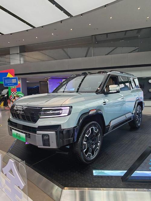 深圳52比亚迪方程豹硬派越野的爆款，英菲尼迪35周年与你共成长